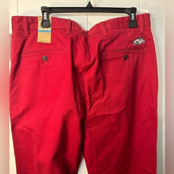 NWT Dockers Game Day Red Khaki Arkansas Razorbacks Pants 36 X 30 - Picture 2 of 10
